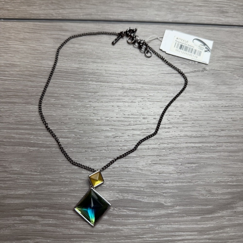 Nine West Geometric Pendant Necklace Iridescent Green Blue Yellow New